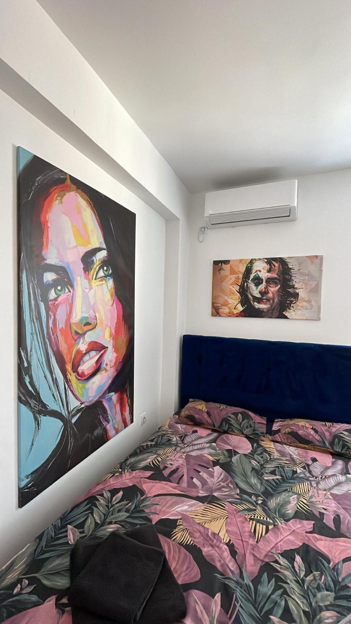 New Modern Rooftop Apartment-Free Private Parking Skopje Esterno foto